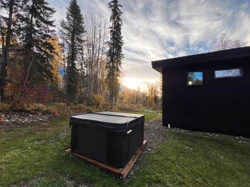 Golden House | Luxury Private Cabin In The Rockies