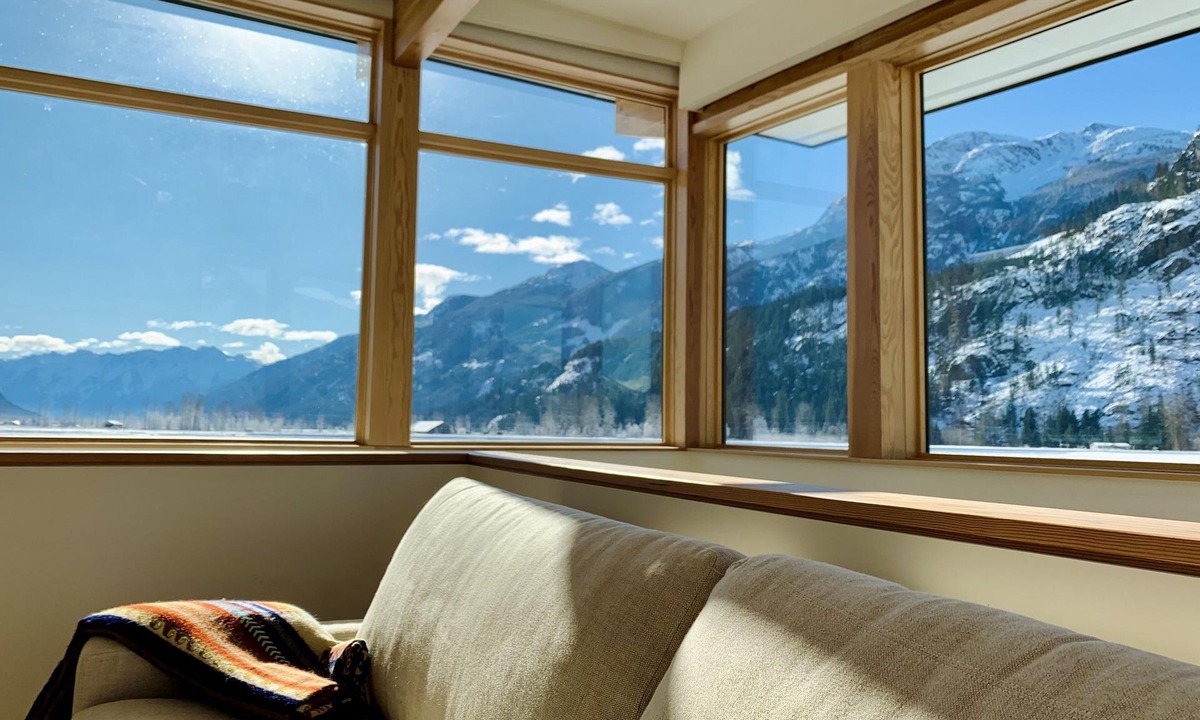 Pemberton Meadows House | Luxury Retreat in the Pemberton Meadows Valley