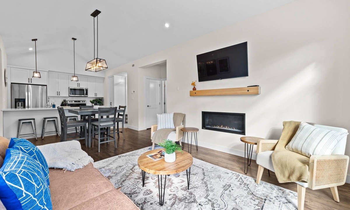Sun Peaks Condo | Modern & Cozy Condo w/Hot Tub!