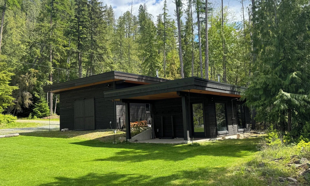 Riondel House | Modern-Japanese Inspired - Indoor/Outdoor Luxury Rental