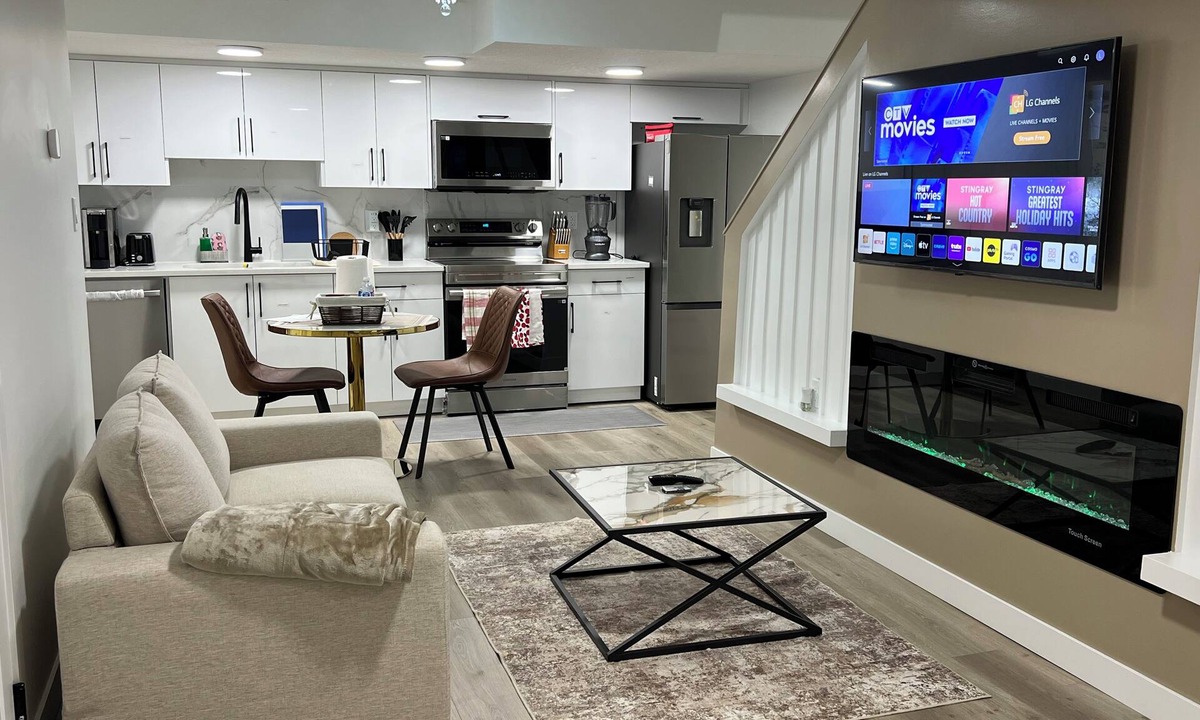 Northwest Edmonton Apartment | Modern Private Basement Suite – West Edmonton Comfort & Convenience