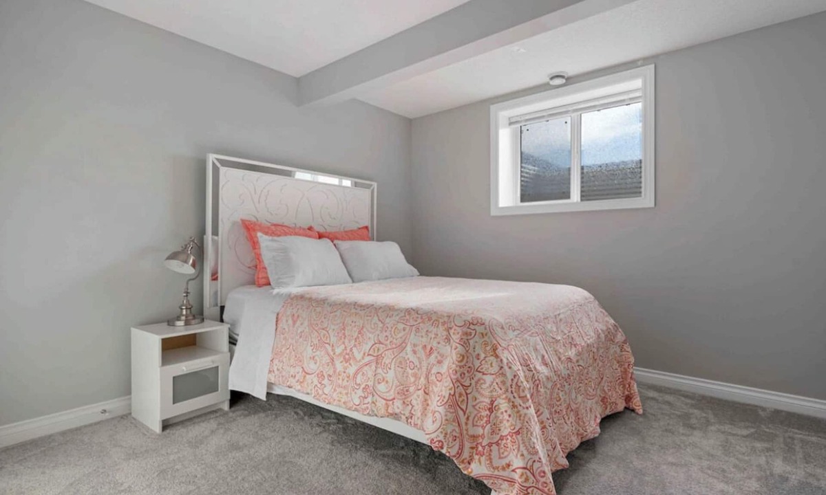 Chestermere Apartment | Modern & Spacious basement apartment in chestamere – Perfect Family Getaway