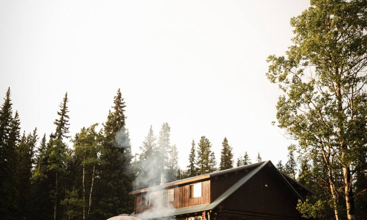 Rock Lake House | Mtn Lodge + 4 Cabins | Hot Tubs, Sauna, Sleeps 44