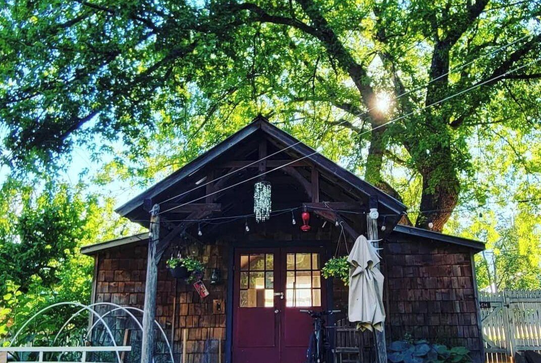 Silverton Cottage | Nestled in a quiet community with lake, hiking, and water sports just steps away