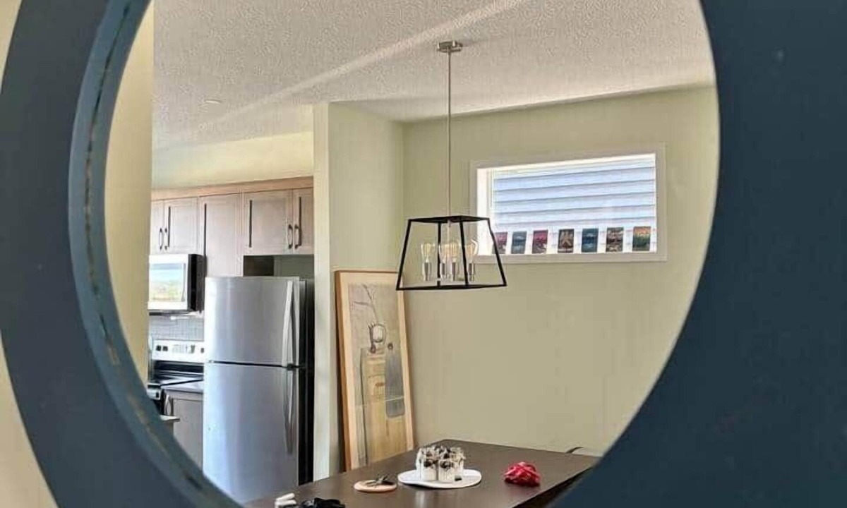 Southeast Calgary House | New*EntireHome*5bdrm*Parks*River