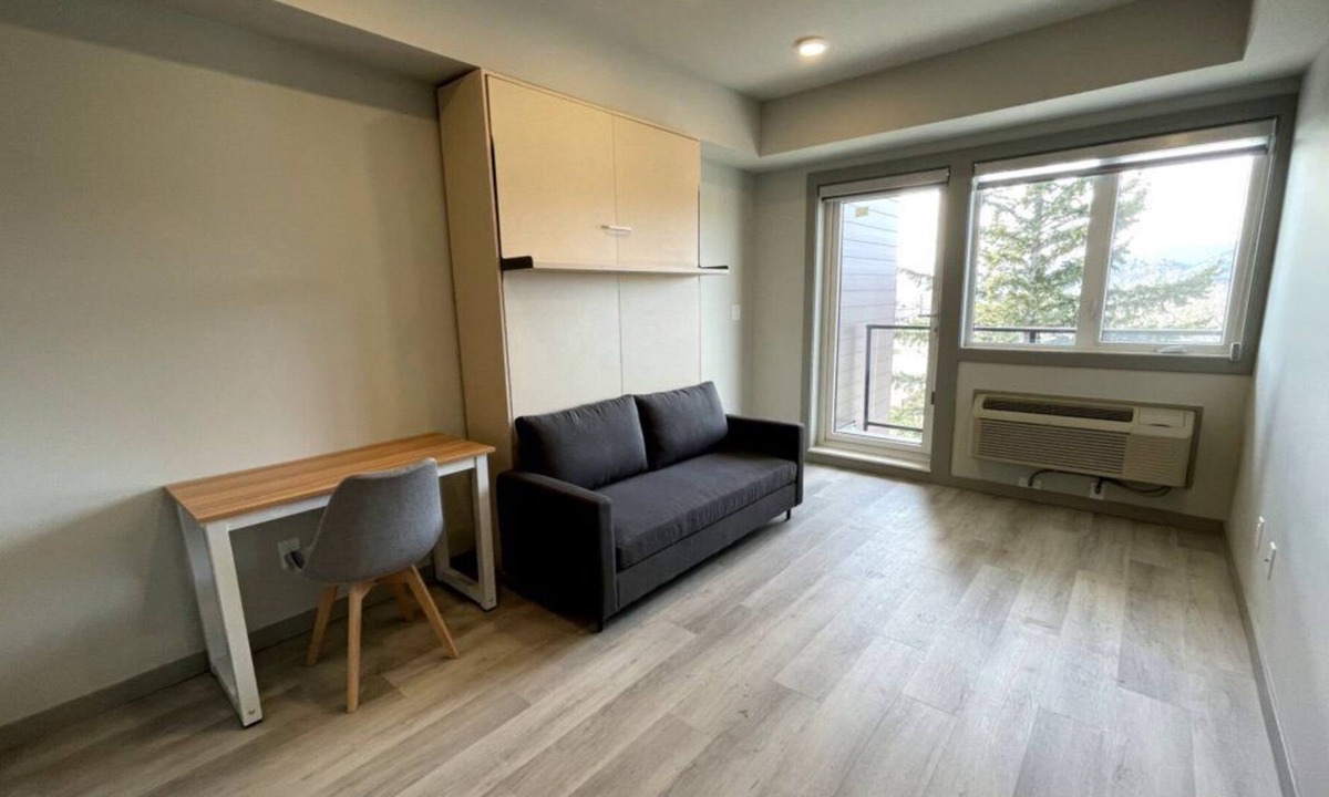 Rutland Condo | New Listing in VRBO Short Term Vacation Rental - Minimum One Month