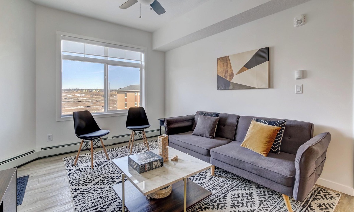 Sage Hill Condo | NEW Modern Condo | 20 Min DT | 1 hour Canmore | Sleeps 5