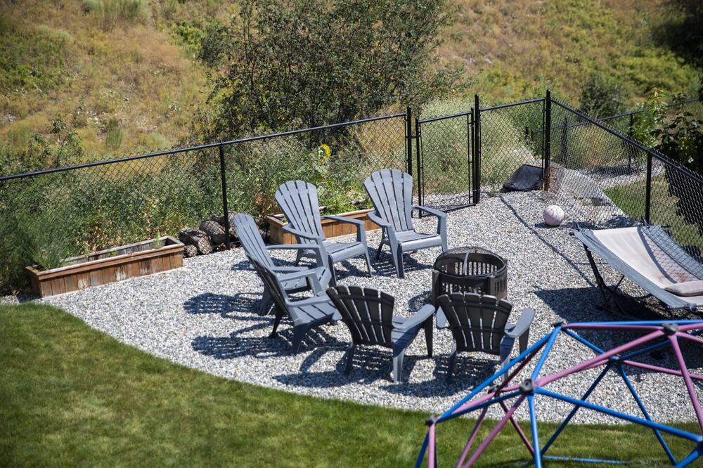 Vernon House | Okanagan family getaway close to Silver Star