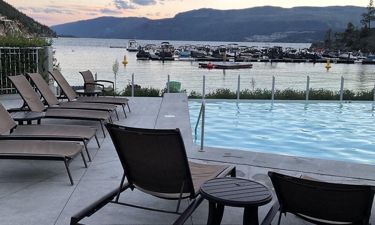 Vernon Resort | Okanagan Lakeside resort living! Pools, lake, beaches and sun!