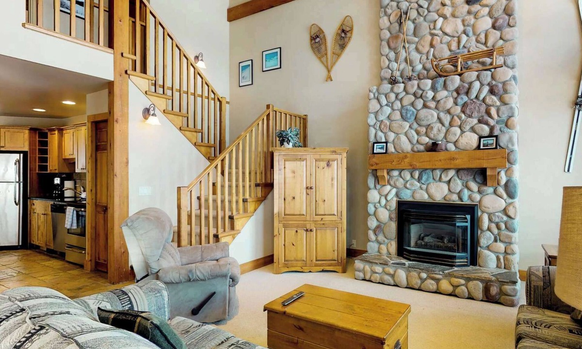 Snow Pine Estates Condo | Okanagan - South Face B