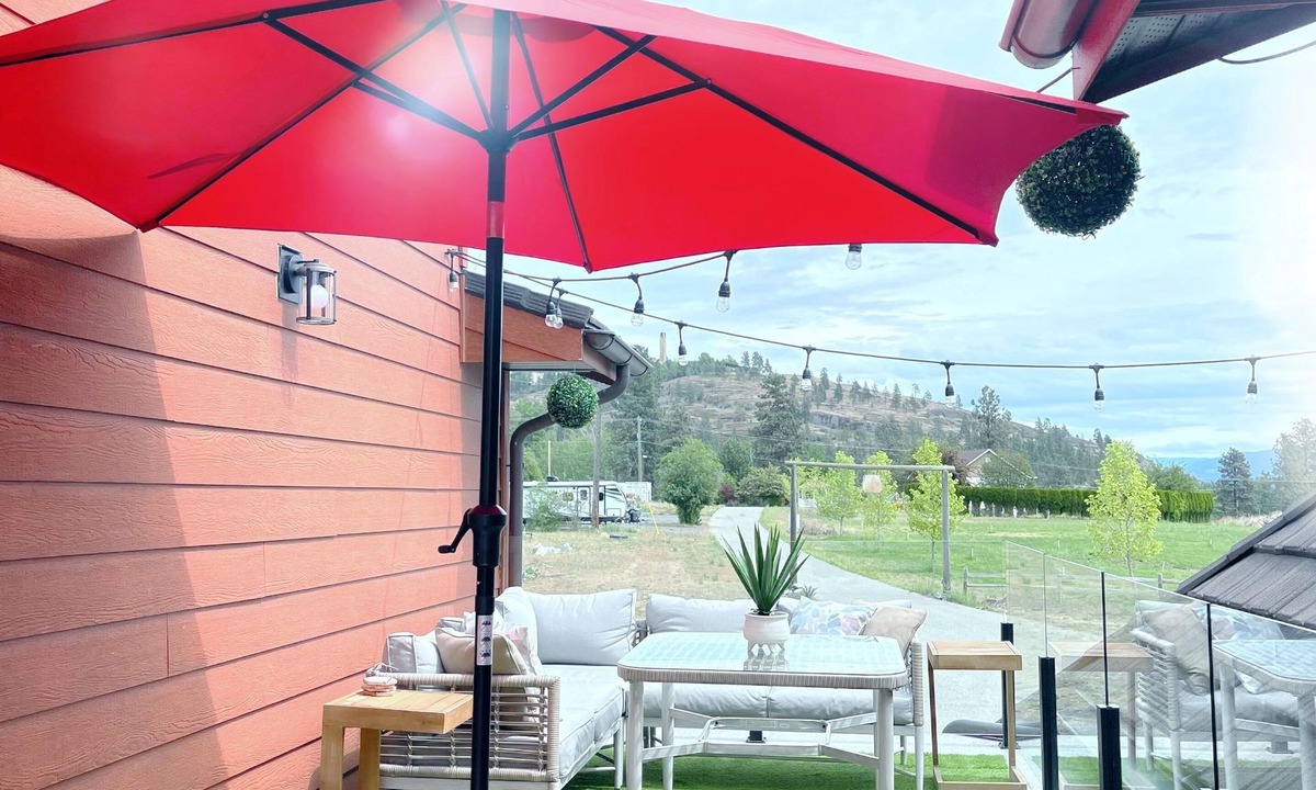 Westbank House | On the Wine Trail in West Kelowna- Country Glam Carriage House