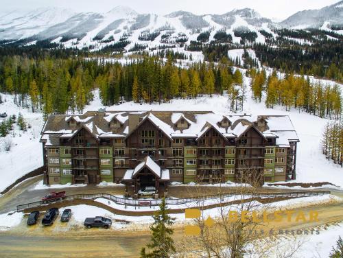 Golden Cabin | Palliser Lodge — Bellstar Hotels & Resorts