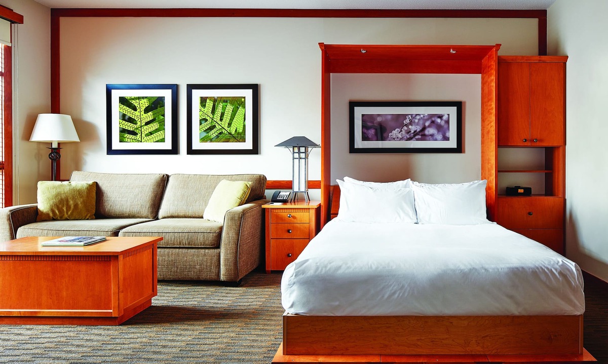 Whistler Village Hotel | Pan Pacific Whistler Mountainside