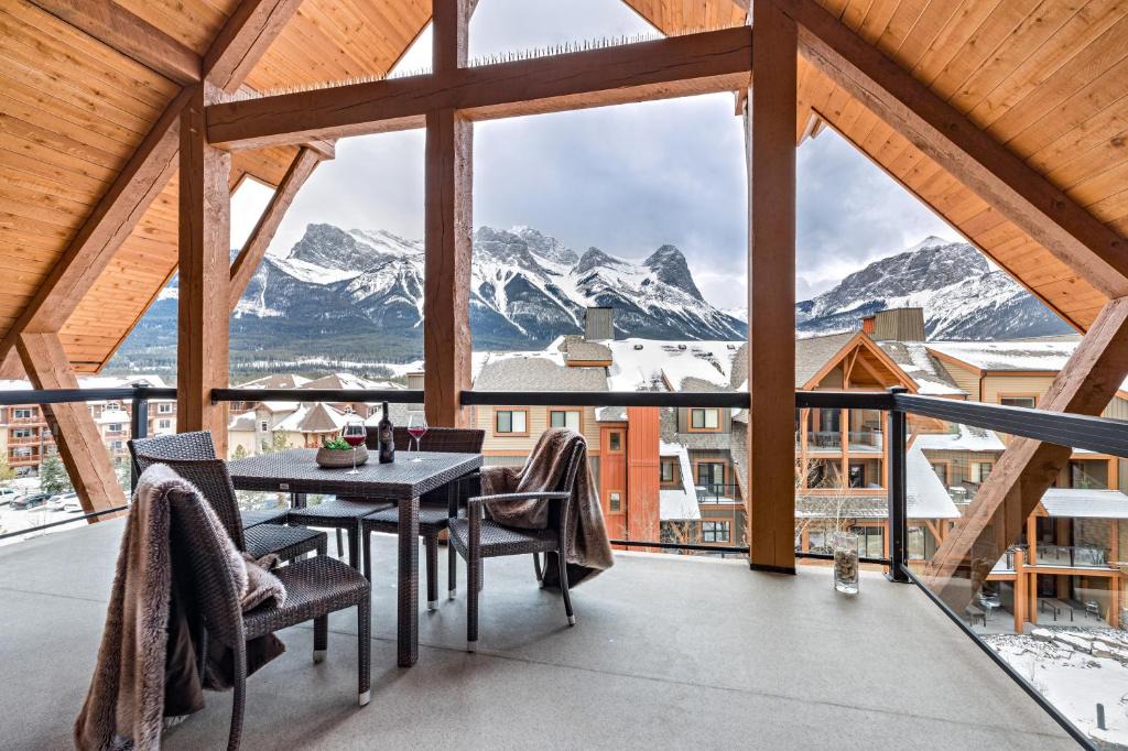Canmore Resort | Penthouse With A View At Solar A Resort And Spa