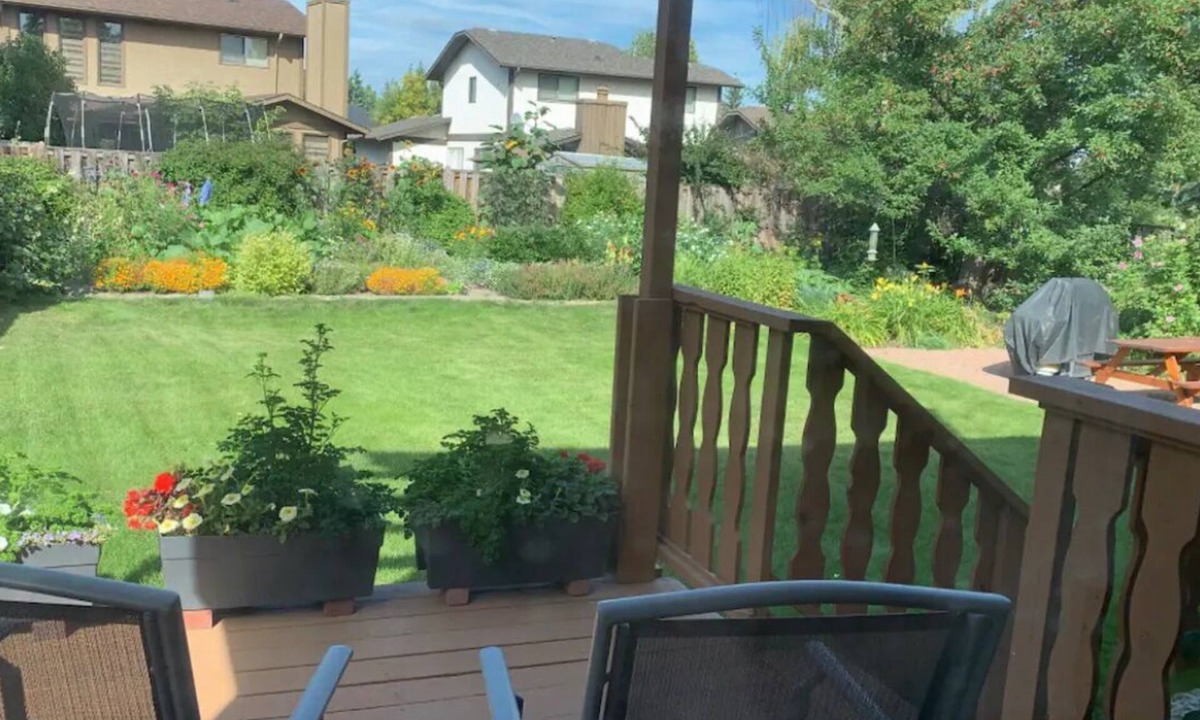 Southwest Calgary House | 🎉 Perfect Family Home for Calgary Stampede 2026 – Spacious & Relaxing Base! 🤠