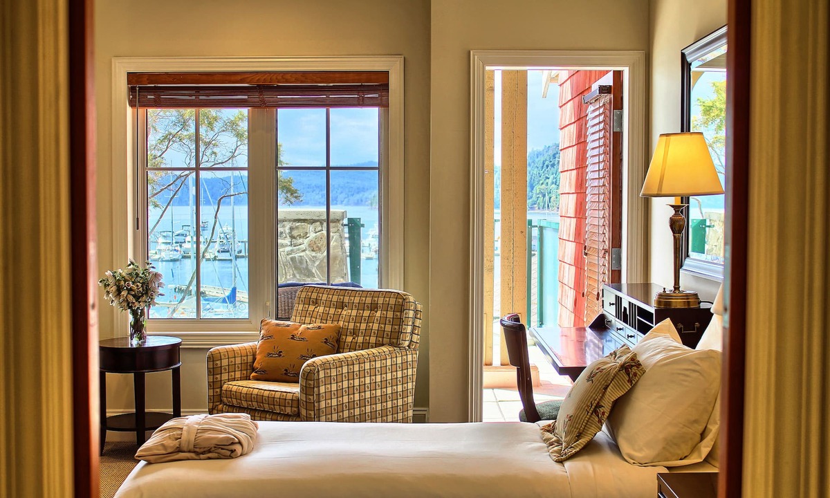 Pender Island Resort | Poets Cove Resort & Spa