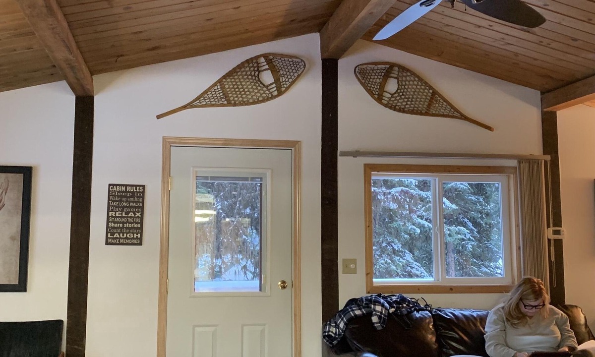 Deka Lake Cabin | Private lake view cabin. Steps away to Higgins Lake
