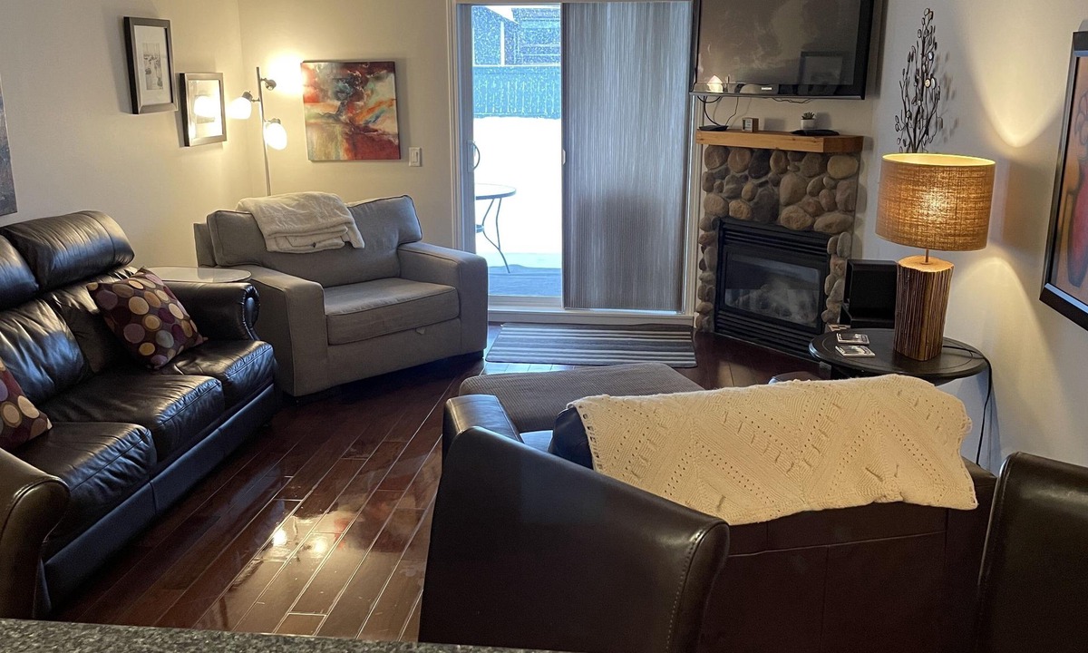 East Kootenay Condo | Radium Cozy Condo @The Peaks