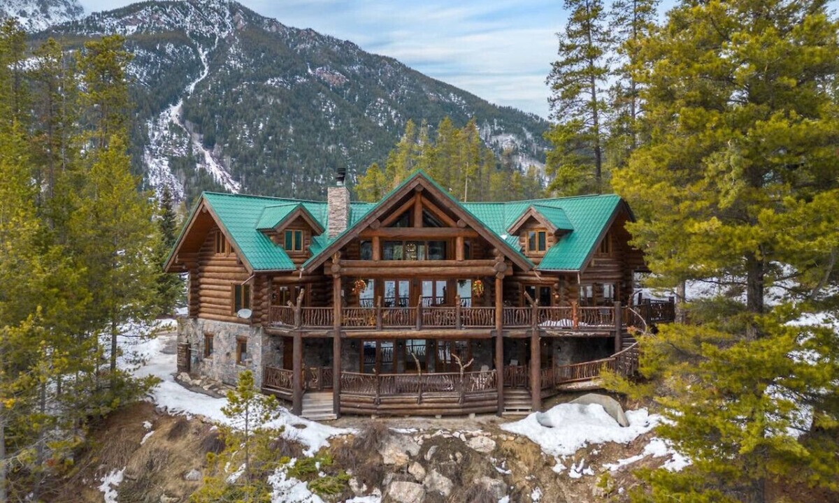 Panorama Cabin | Rundlestone Ridge | 10-Person Hot Tub | Ski-In/Out