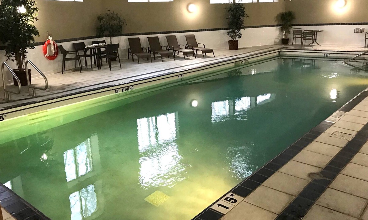 Fernie Condo | Silver Rock Condos | Hot Tub | Steam Room | Indoor Pool | Mountain Views