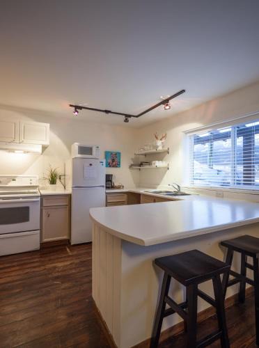 Fernie Cabin | Snow Valley Lodging