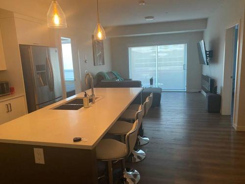 North End Apartment | Spacious 2-bed, 2-bath condo in downtown Kelowna!