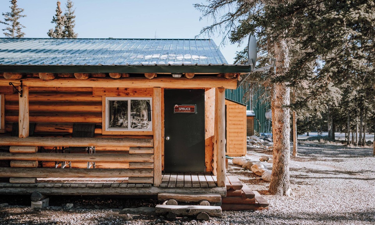 Red Deer River Crossing Cabin | Spruce Cabin: Relax in the Mountains | Sleeps 4