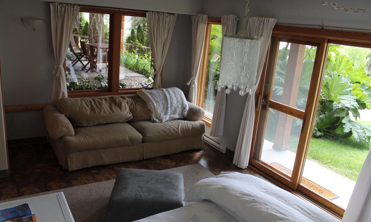 Nelson Apartment | Stunning and Private Beachfront. Steps away from your door.