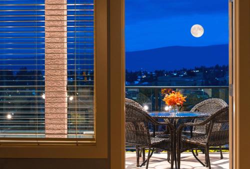 West Kelowna Estates House | Sunrise Valley Suite