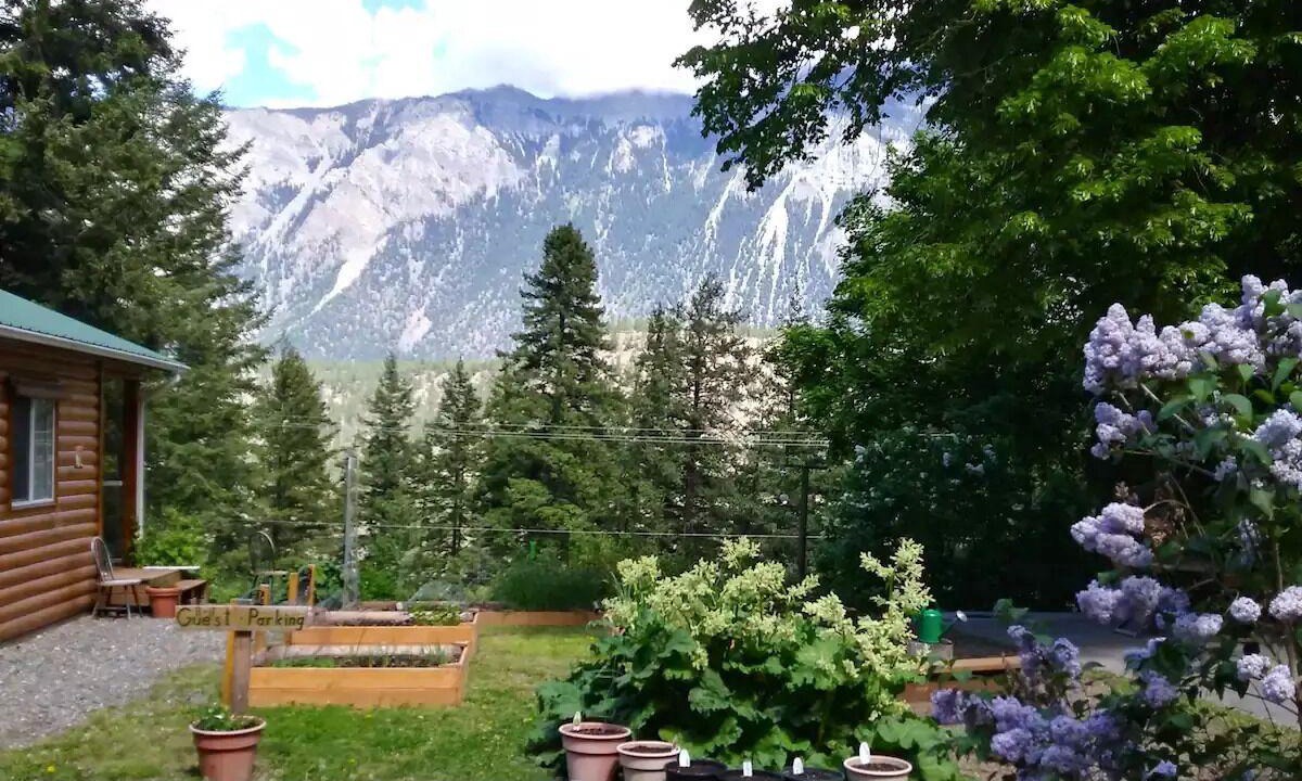 Lillooet Cabin | Texas Creek B&B