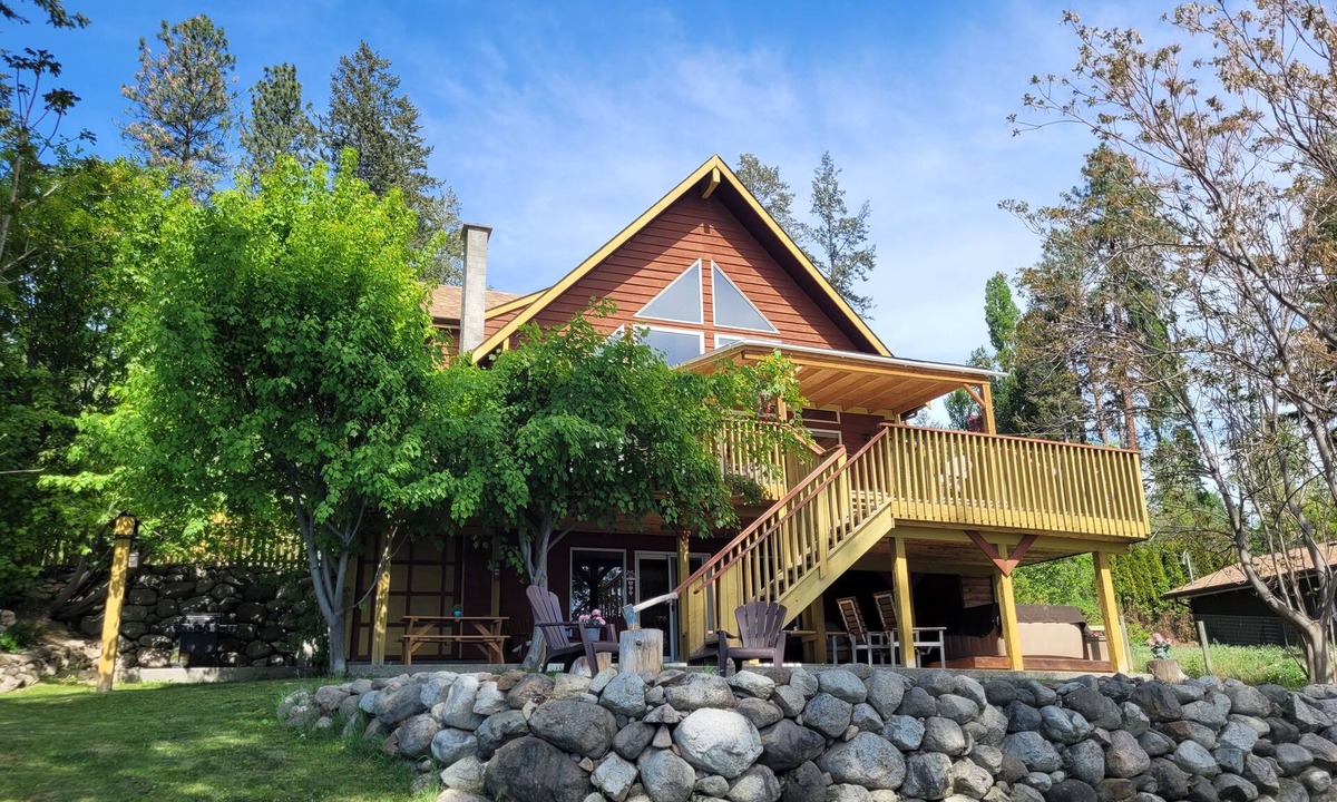 Central Okanagan Cottage | The Baysment on Okanagan Lake