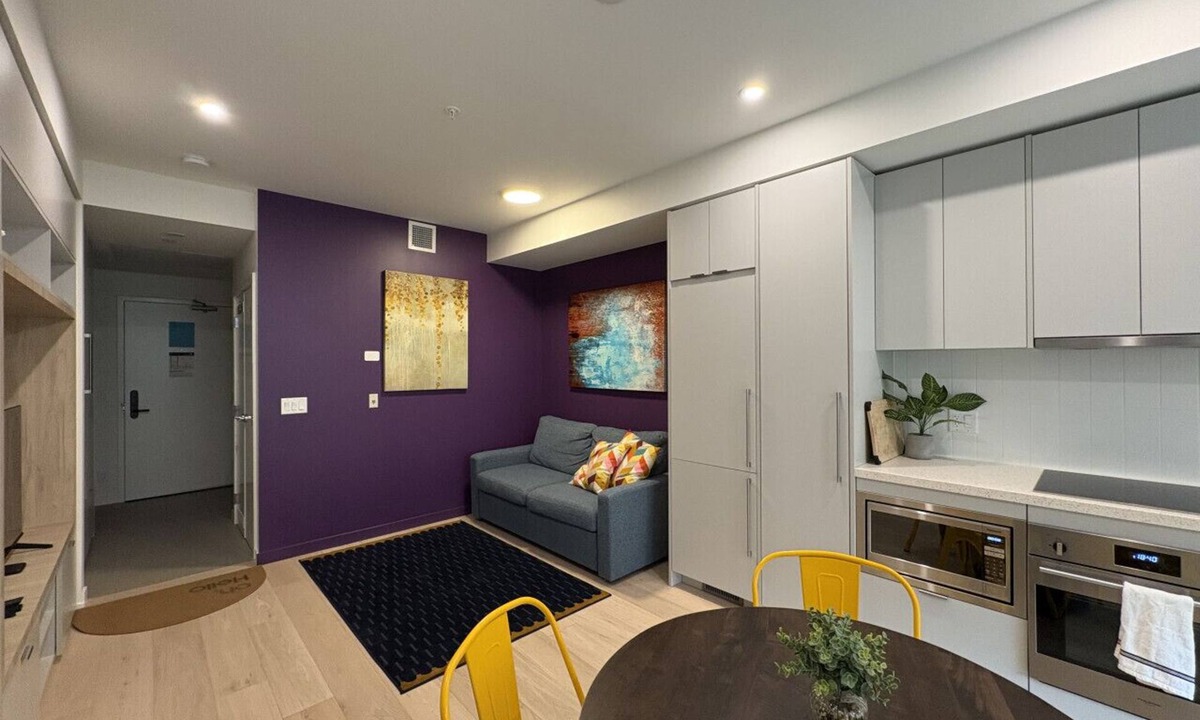 Rossland Apartment | The Drop Zone at RED Mountain - Mountain View Ski-In Ski-Out Suite, Rossland BC