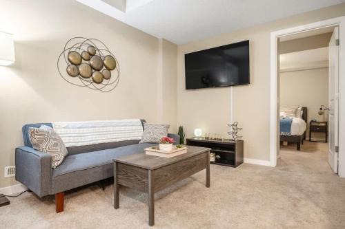 Southeast Calgary House | The Grande 1BD 1BA - Full Kitchen Guest Suite