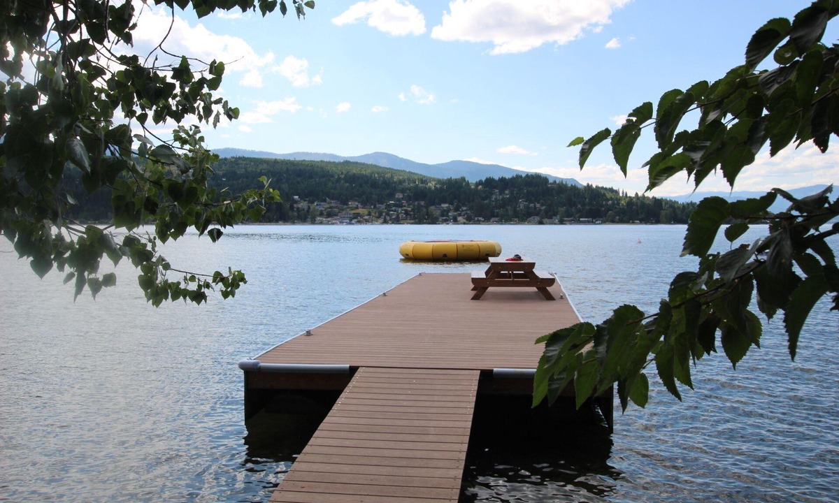 Blind Bay Cabin | The Hideaway Is A Cozy Cabin At Blind Bay Hideaway On Beautiful Sunny Shuswap