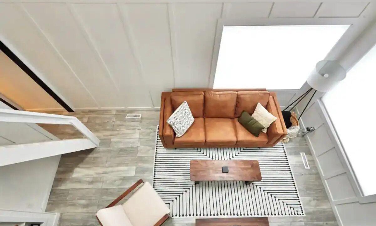 Medicine Hat House | The Loft House