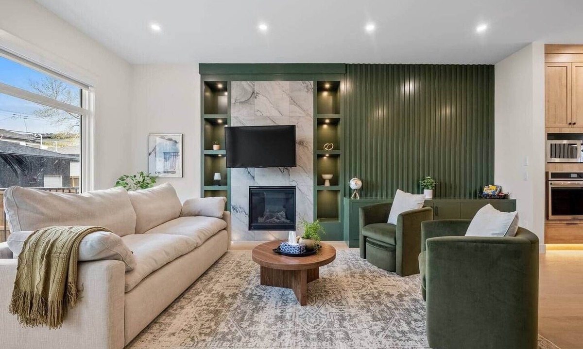 Shaganappi House | The Olive - Luxury, 5 min 2 DT, Steps From Ctrain