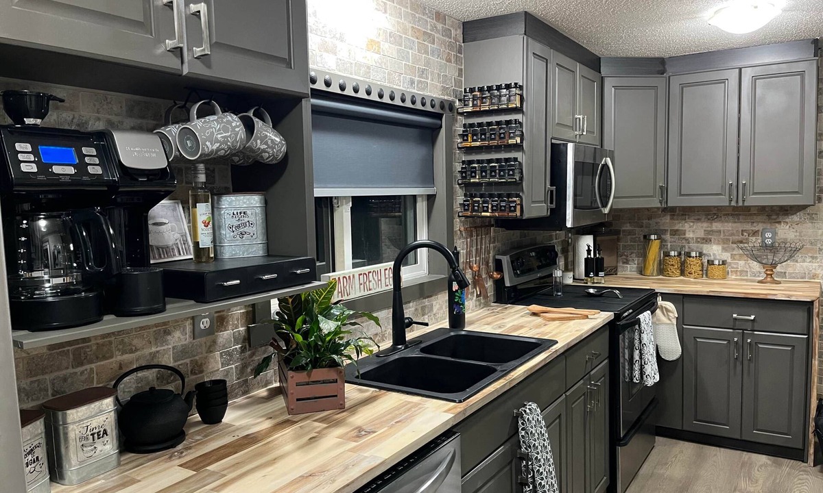 Southeast Kelowna House | The Owls Nest Retreat