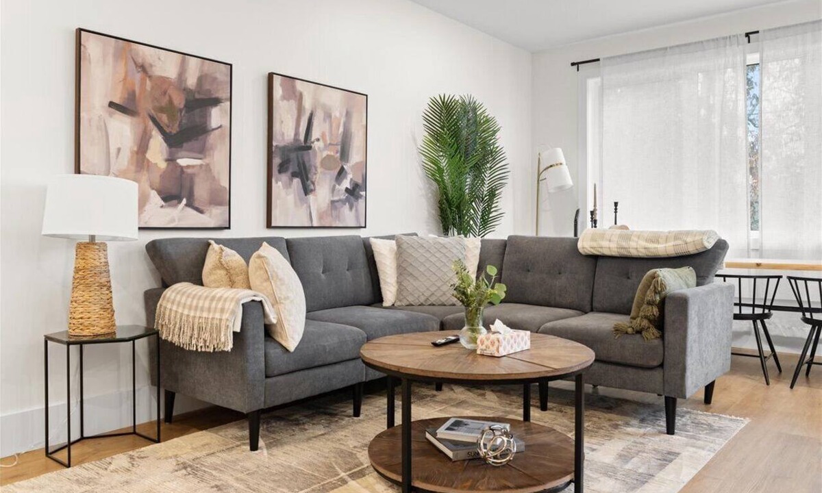 North End House | Townhouse with Rooftop Deck in Downtown Kelowna