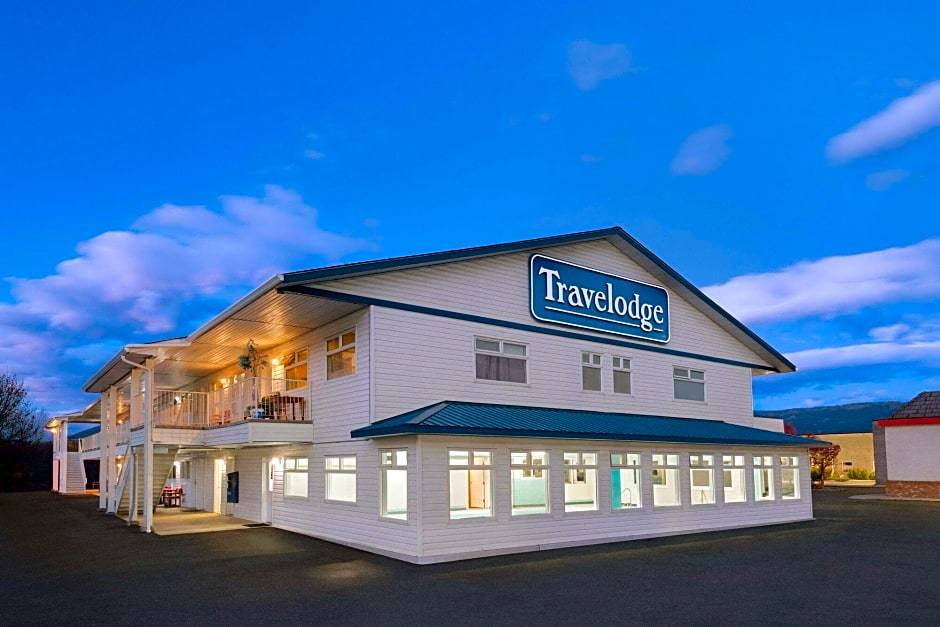 Salmon Arm Hotel | Travelodge by Wyndham Salmon Arm