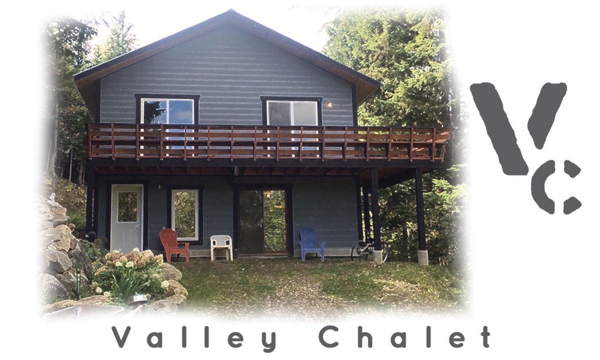 Winlaw Ski Chalet | ValleyChalet Adventure Vacation Rental in West Kootenay