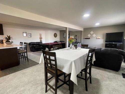 Vernon Apartment | Vernon Valley and Lake View with private Hot Tub