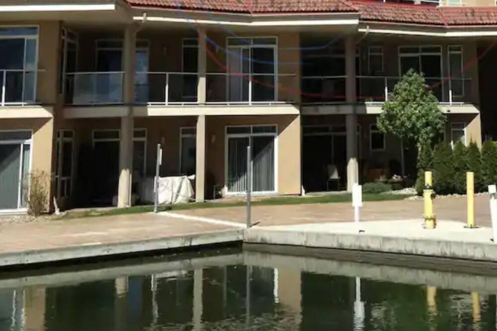North End Condo | Vrbo Property