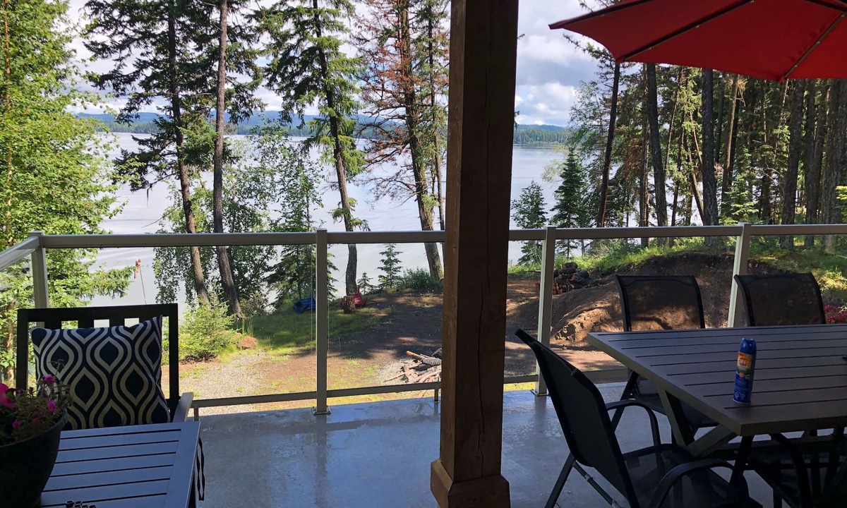 Bridge Lake Cabin | Waterfront