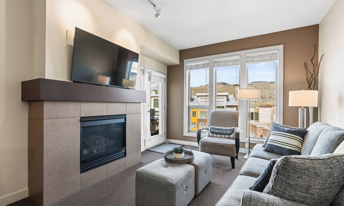 Vernon Condo | Welcome to Lakeside Lookout – your easy, lakeside, Okanagan getaway.