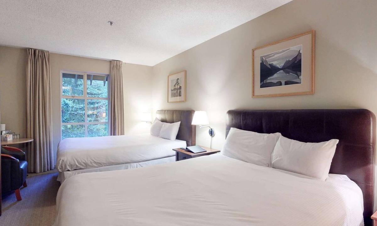 Blackcomb Hotel | Whistler - Glacier Lodge 232