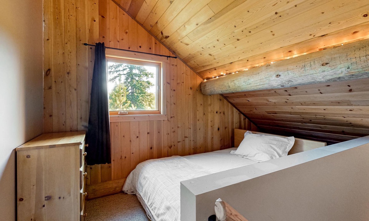 Lac Le Jeune Cabin | Wilderness resort cabin with deck, free WiFi, & full kitchen - dog-friendly