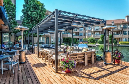 Kelowna Central Business District Hotel | 1 Bed 1 Bath Lagoon Side @ Delta Grant Okanogan