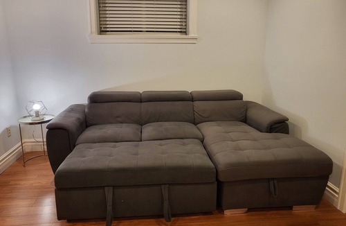 Coquitlam House | 1 Bedroom Basement Suite for Max 2 Adults/kid