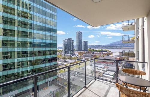 Downtown Kelowna Condo | 2 Bedroom Lakeview in Downtown Kelowna with Rooftop Terrace + EV Parking
