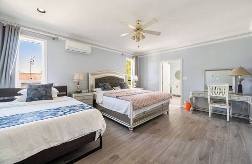 Richmond Bed & Breakfast | 2 queen bed in a shiny room with a private bathroom,10min to YVR.